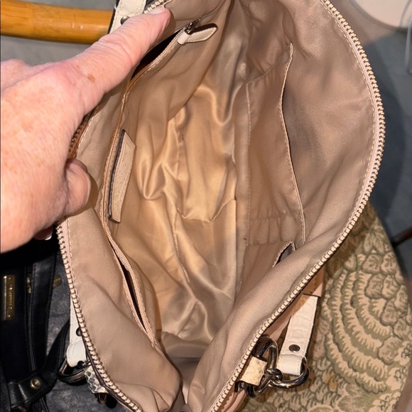 Coach  Kristin  shoulder/cross body bag pearlescent beige pink white snake skin - Picture 4 of 17